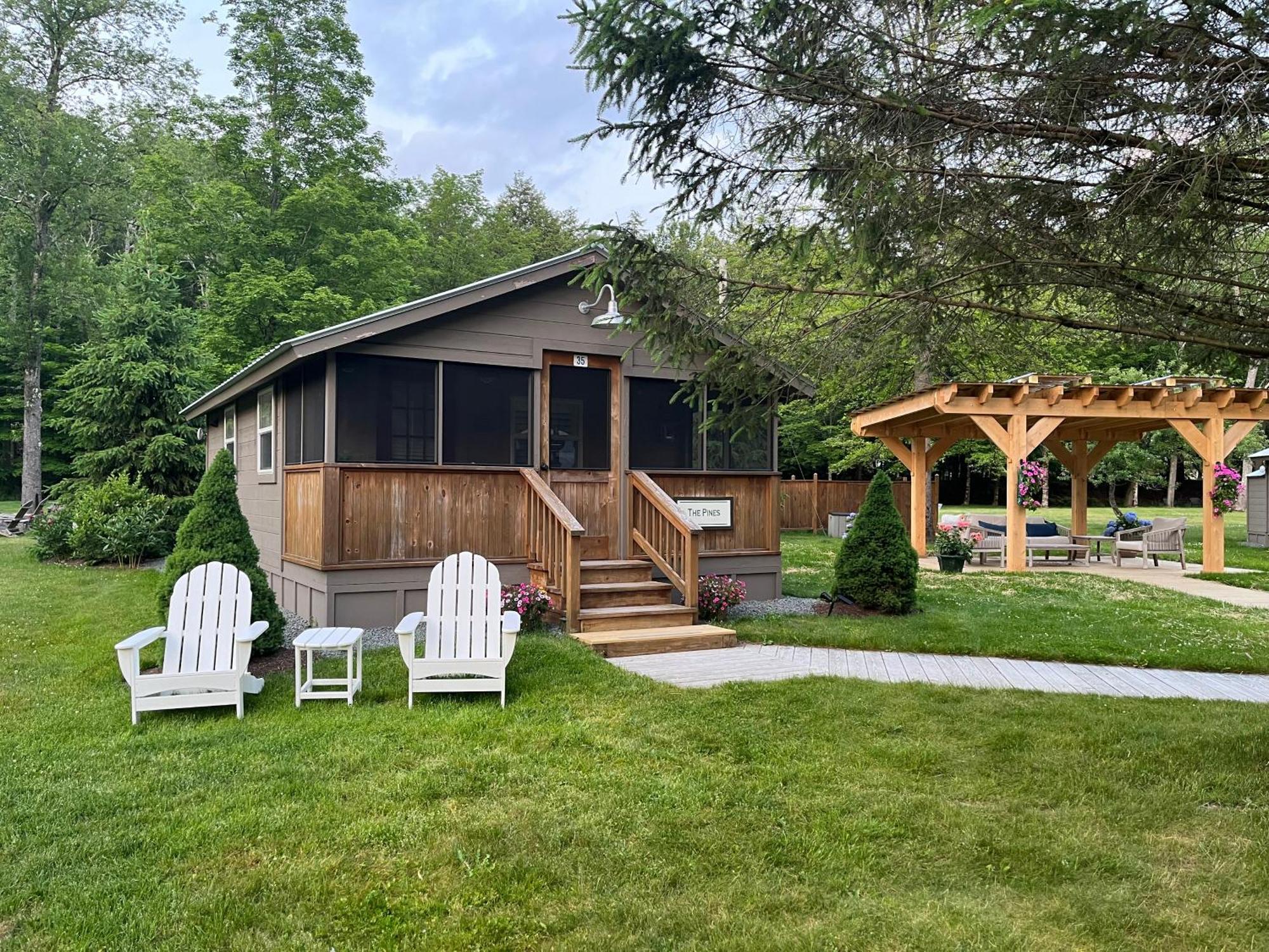 Antrim Streamside Hotel Livingston Manor Bagian luar foto