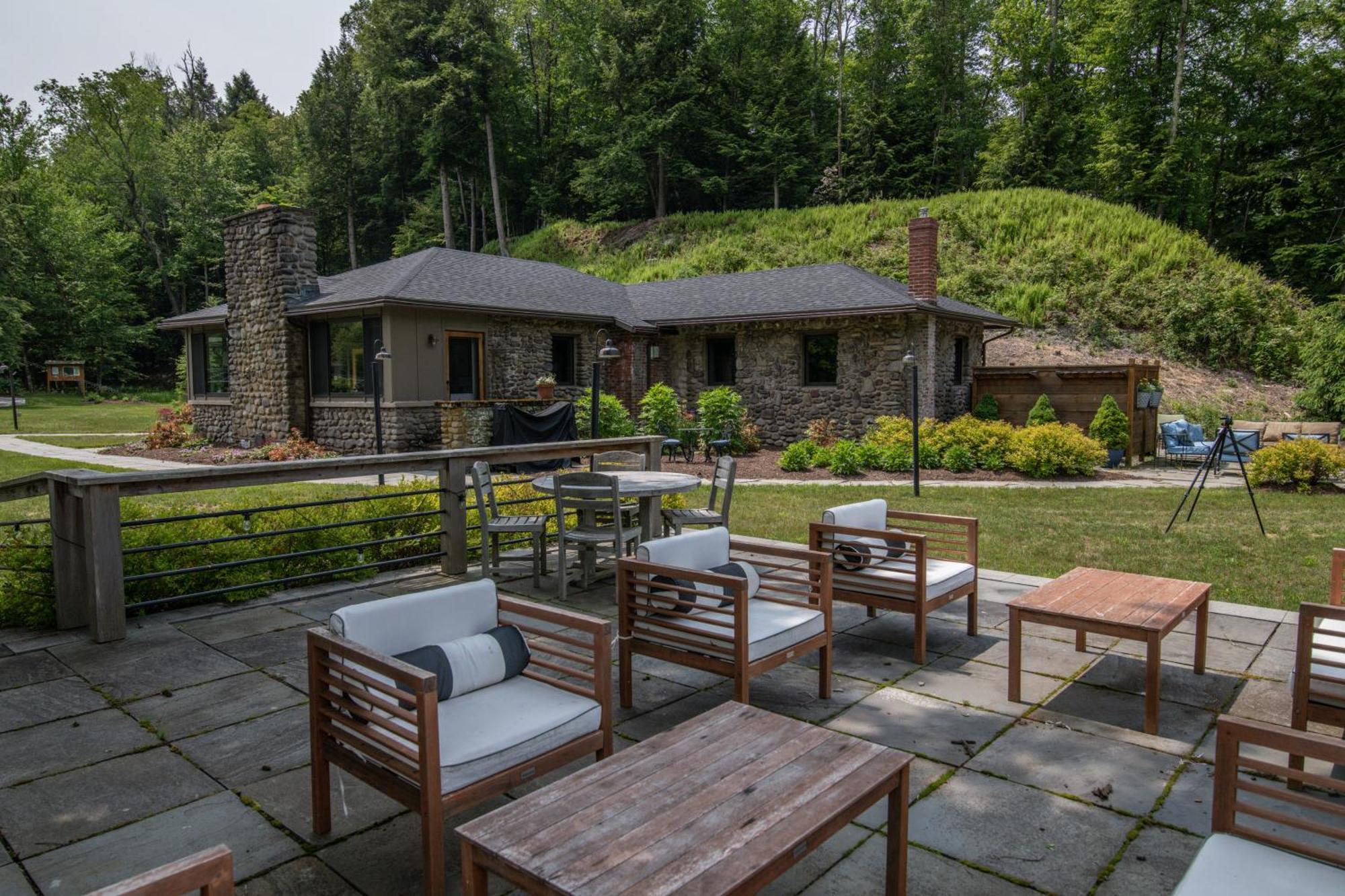 Antrim Streamside Hotel Livingston Manor Bagian luar foto