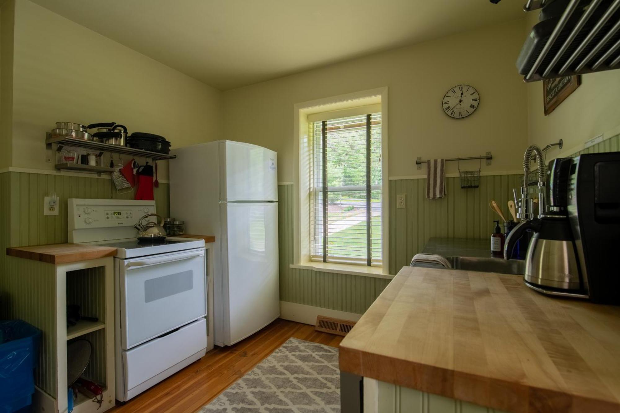Antrim Streamside Hotel Livingston Manor Bagian luar foto