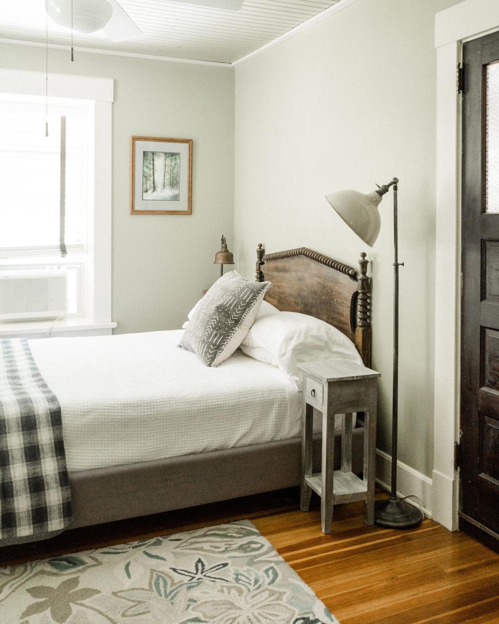 Antrim Streamside Hotel Livingston Manor Bagian luar foto