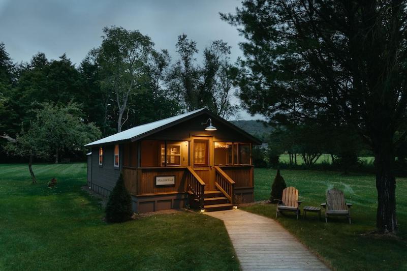 Antrim Streamside Hotel Livingston Manor Bagian luar foto