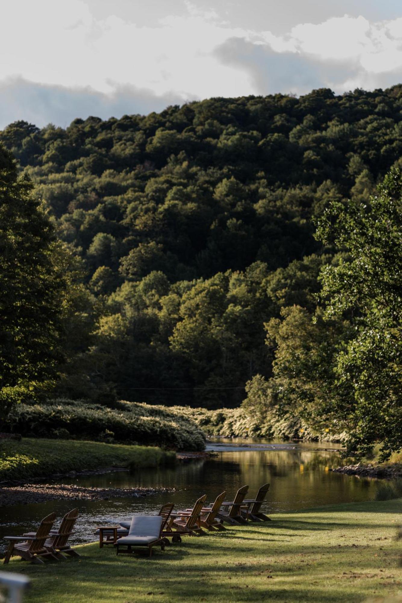 Antrim Streamside Hotel Livingston Manor Bagian luar foto